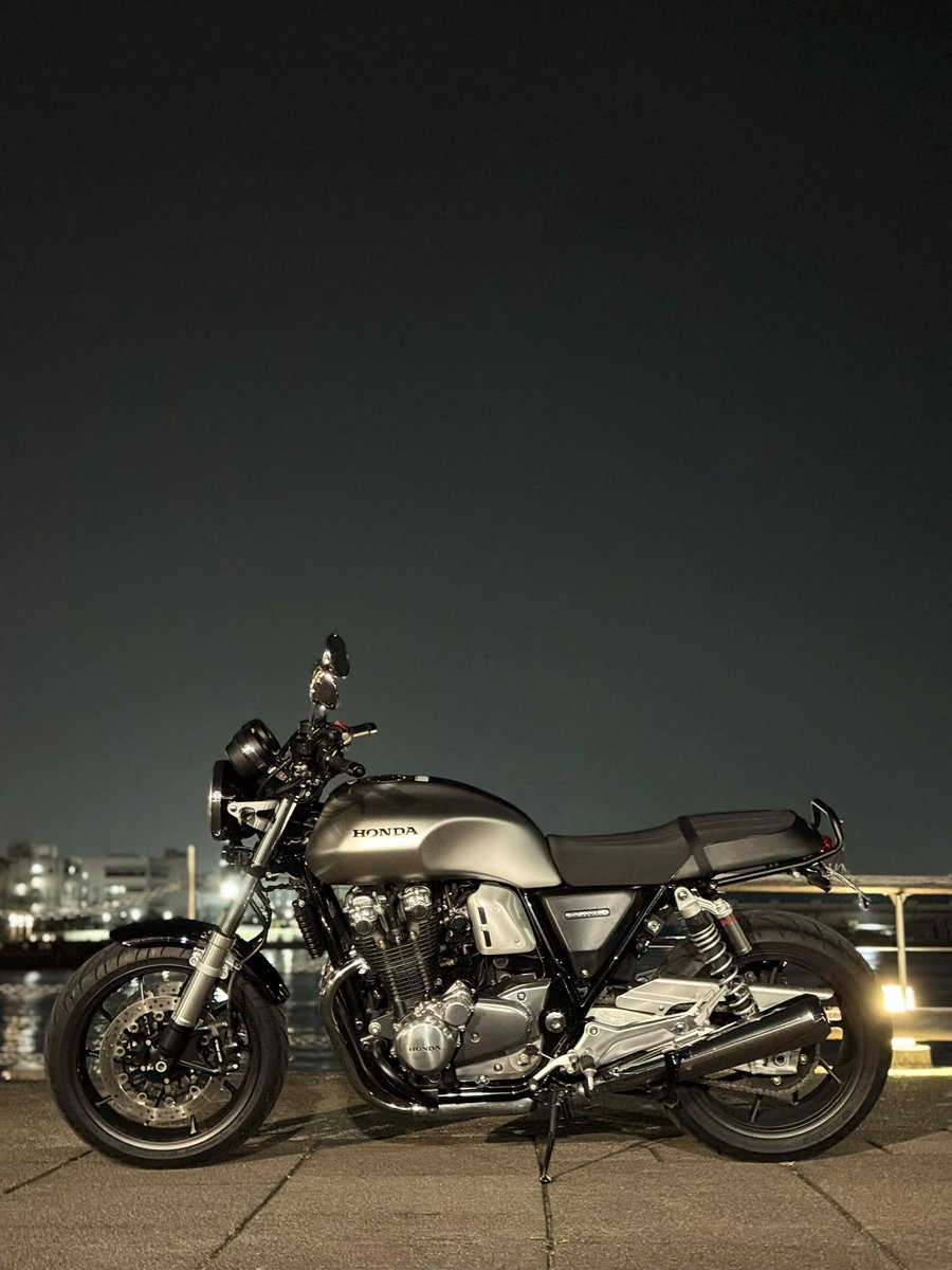 夜の湾岸めっちゃ好き！
#CB1100RS