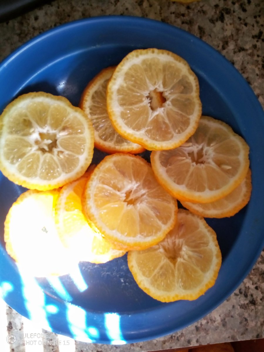 Oritiaaap's tweet image. Lemon 🍋