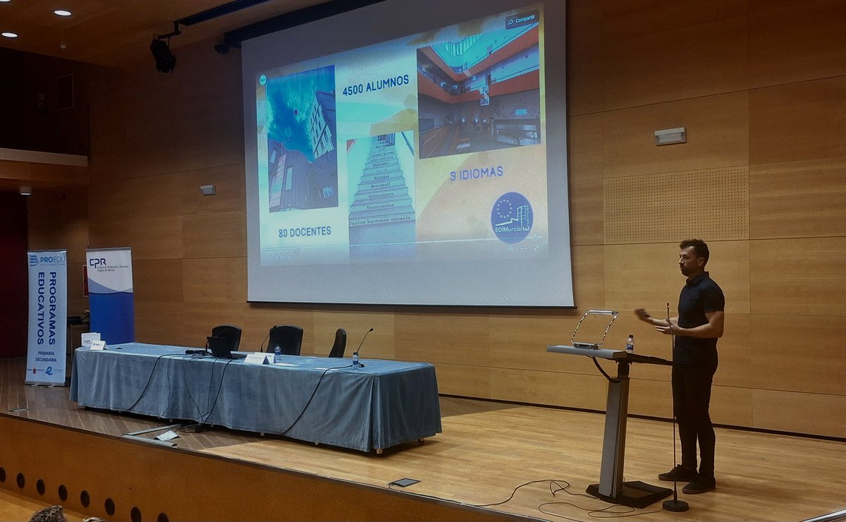 CPRRegionMurcia's tweet photo. Turno ahora para las microexperiencias en las Jornadas #ErasmusDay , en colaboración con @ProgramasRM
Proyectos #Erasmus 🇪🇺 👇👇
👉 Colegio Santa Rosa de Lima de @CEIPSantaRosa
👉Escuela de Idiomas Murcia
@ErasmusEOIMu
👉 CEIP Puente Doñana @puentedonana
@Educarm https://t.co/RmYdRvWsIQ