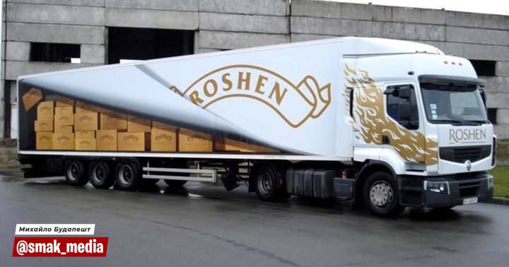 ‼️Тим часом біля Офіса Президента помітили дивну фуру

Повідомляють, шо з неї вилітають шалені бджілки, які наносять точкові та липкі удари по дупах чиновників ОП…