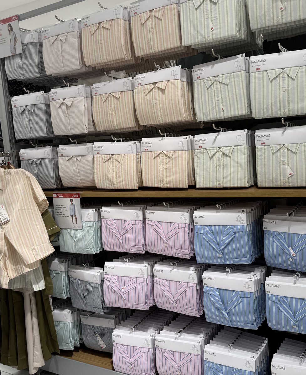 xxseasighs's tweet photo. Uniqlo ada sale sampai 4/6 ni. Banyak yg murah!!

Kain selesaaaa jenis cotton. Berbaloi terukkk ada yg lebih 50% off 🤩 https://t.co/019zJ4kpOt