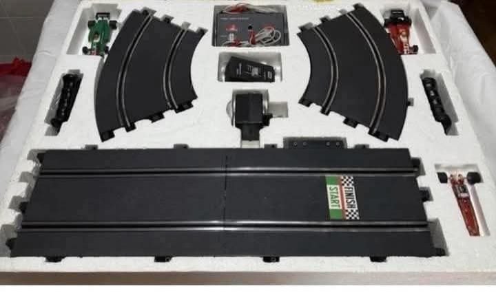 Come eravamo 🤔

Il regalo più bello che si potesse riceve...
La pista polistil... 🧶