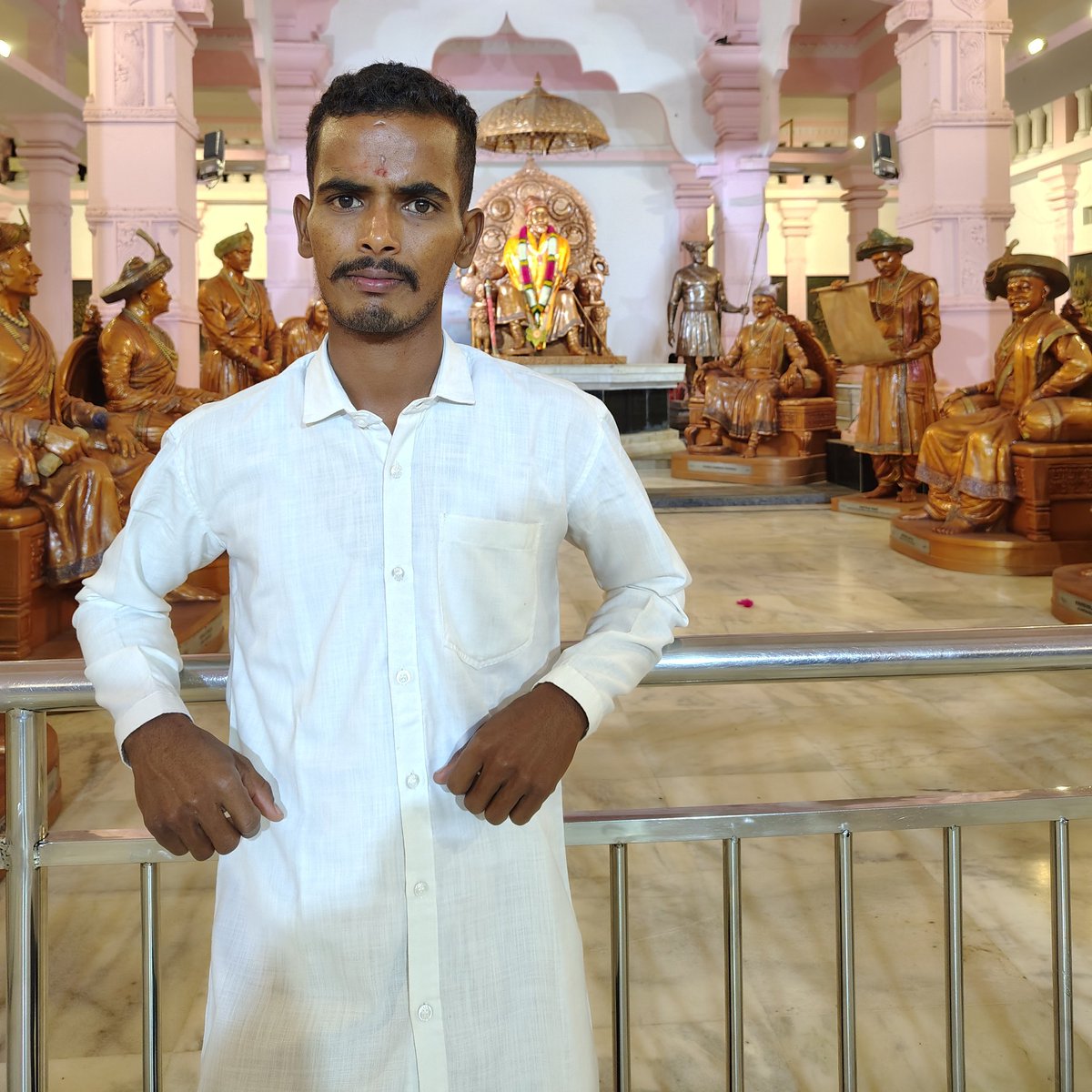 raju33209935's tweet image. #NewProfilePic