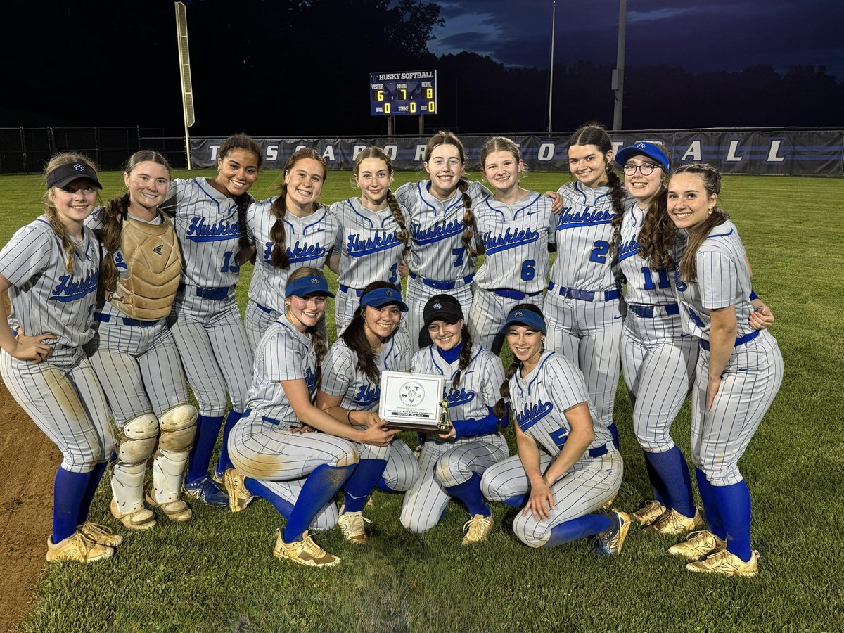 Revolution Fastpitch Softball (@rev_fastpitch) on Twitter photo 🥎REGION SEMIFINAL ALERT🥎
📇Tuscarora @ Woodgrove
📅6/3
📍Woodgrove HS (Purcellville, VA)
⏰6:30 PM
Rep from Tuscarora:
<a href="/RevsOneillMcDon/">Revolution O’Neill McDonald</a> Nova Hill,
Lily Walker, <a href="/WhitneyONeill_7/">Whitney O'Neill 2027</a> + <a href="/VAFuryPlat2028/">Fury Platinum National 2028</a> <a href="/AnnaHurst_14/">Anna Hurst 2028</a> #revolutionfastpitch 🥎REGION SEMIFINAL ALERT🥎
📇Tuscarora @ Woodgrove
📅6/3
📍Woodgrove HS (Purcellville, VA)
⏰6:30 PM
Rep from Tuscarora:
<a href="/RevsOneillMcDon/">Revolution O’Neill McDonald</a> Nova Hill,
Lily Walker, <a href="/WhitneyONeill_7/">Whitney O'Neill 2027</a> + <a href="/VAFuryPlat2028/">Fury Platinum National 2028</a> <a href="/AnnaHurst_14/">Anna Hurst 2028</a> #revolutionfastpitch