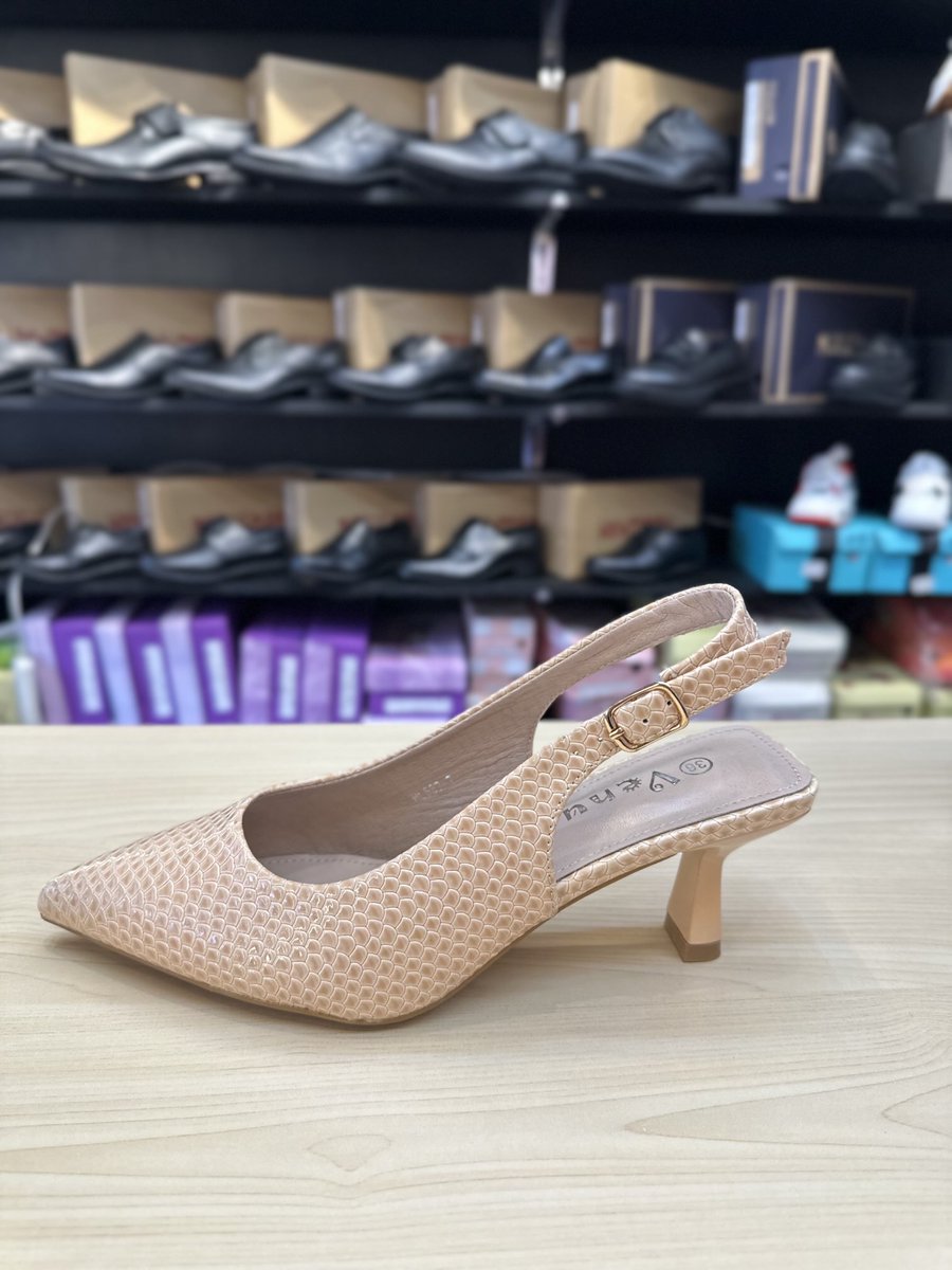 KickandStyleX's tweet image. Elevate your look with our nude snake skin heels—chic, trendy, and perfect for any occasion! 🐍👠 #StylishSteps #SnakeSkinHeels
 #KickandStyleFashion #KickandStyleFashionAccessoriesTrading #KFAT
📍Poblacion, Padre Garcia, Batangas
(PM for details!🖤)