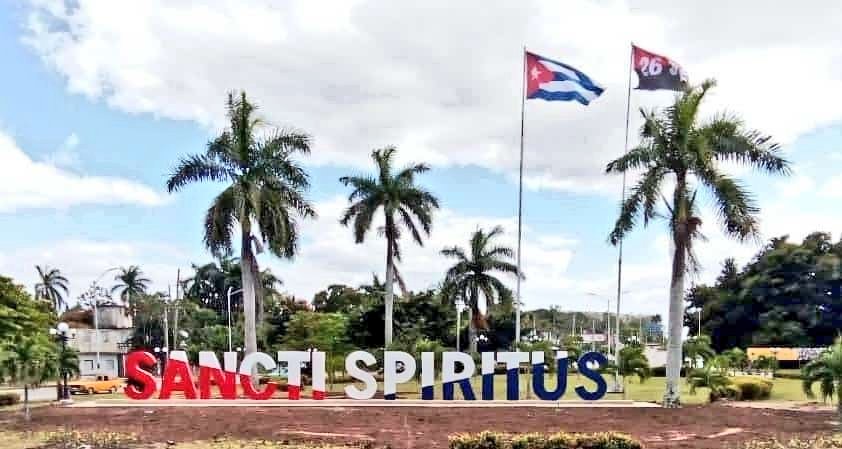 AlexisLorente74's tweet photo. Resaltan protagonismo de la Enfermería en la asistencia médica en #SanctiSpíritusEnMarcha.
La provincia será sede este 3 de junio del acto nacional por el Día de la Enfermería Cubana.
@DeivyPrezMartn1
@DiazCanelB
@DrRobertoMOjeda @japortalmiranda @PartidoPCC @MMarreroCruz https://t.co/FyldeOksei
