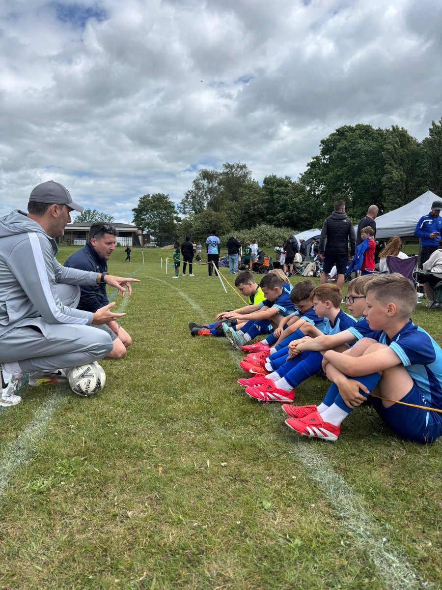 Proof that I actually am a youth footy coach 👀⚽️🏆😂

A decent day for our U9 Tigers at the Stoke Hammond FC tournament yesterday 🐯

Well done to the boys on winning our first piece of silverware, after losing in the cup final of the same tournament last year 👏