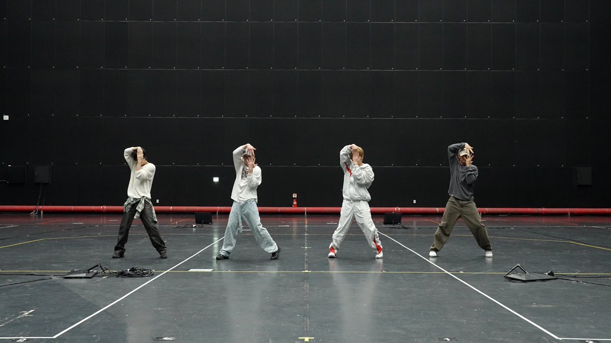 SHINee 샤이니 'SHIFT' Dance Practice

youtu.be/nwinAFz_vxU

#SHINee #샤이니 
#SHIFT #SHINee_SHIFT