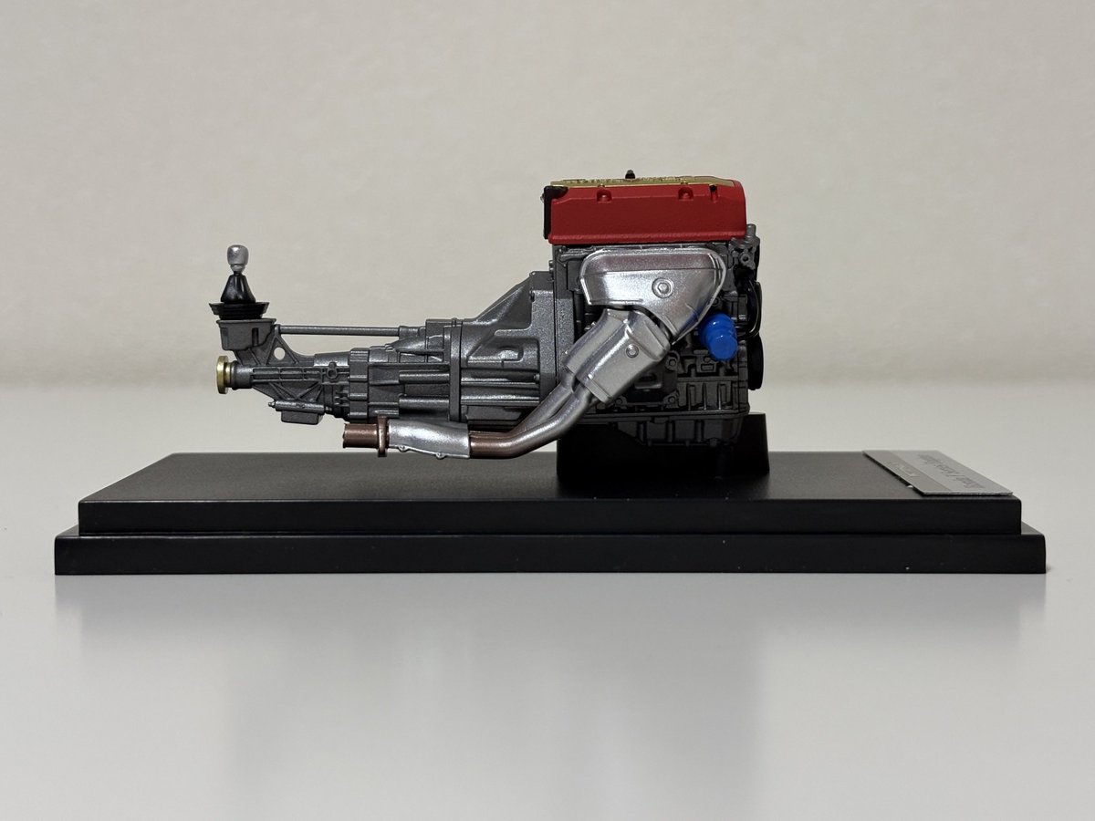 Graphite_One's tweet photo. 以前発売されたMOTORHELIXの1/18 S2000 AP2用のF22Cエンジンのミニチュアが再販されるようです
中々の再現度でしたのでAP2オーナーの方にオススメです
#AP2 #S2000 #MOTERHELIX #F22C https://t.co/XYEFzrV3Cx