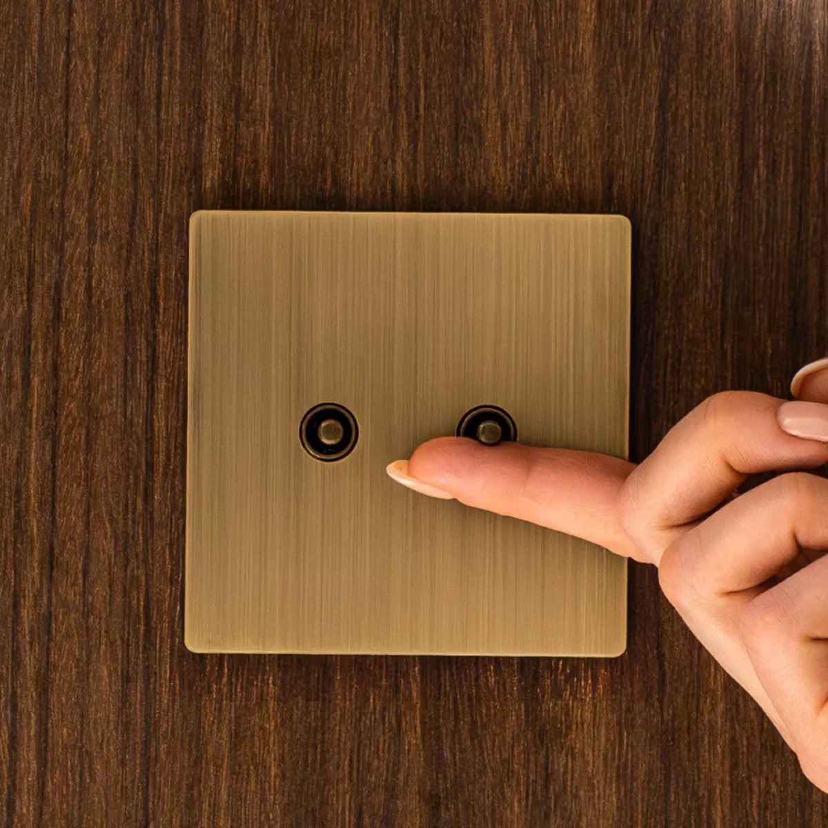 rgbcomms's tweet image. Introducing the Aviena Keypad by Lutron.

👉 Find out more: luxury.lutron.com/us/en/controls…

#lutron #aviena #luxury #lighting #smarthome