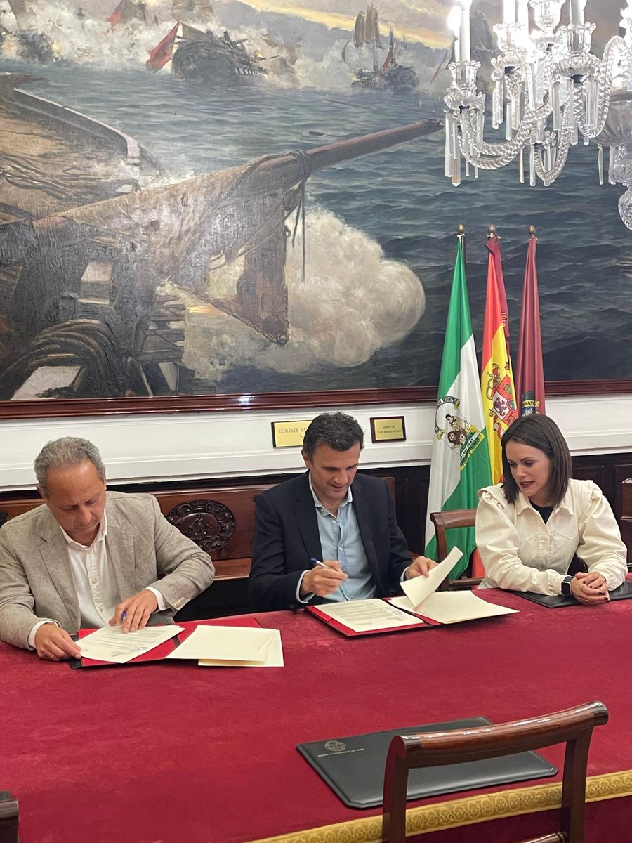 ¡Buenas noticias para el comercio local! 🛍️✨

Hemos renovado nuestro convenio de colaboración con el Ayuntamiento de Cádiz, un gesto que refuerza el apoyo institucional a los negocios que dan vida a nuestra ciudad. 💙 <a href="/Cadiz_es/">Ayuntamiento de Cádiz</a>