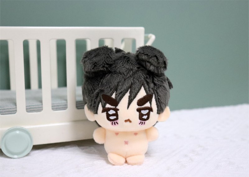 wafflezniscool's tweet image. LOOK AT MY FAT BABEY😭😭. 

oh hes perfect. there was some miscommunication with the limbs, but i think theyre pretty cute SOOO IM GONNA KEEP IT. my silly son, hes filled with soup and Joy(reminder he has a squeaker inside him. yea. thats right.)

this is the final sample! ^_^