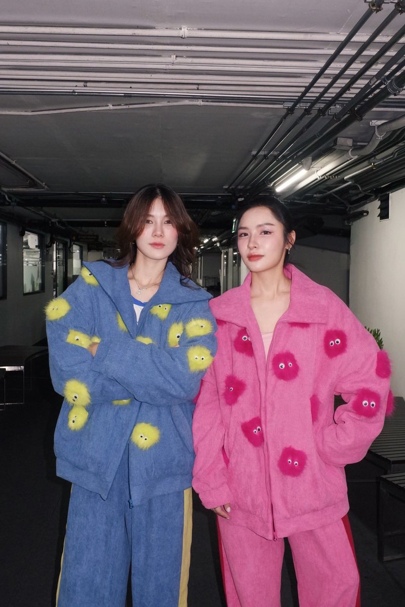 PapaiAdLk's tweet image. คืออ วันนี้น่ารักมากเลย สวยหล่อ อันดาลูกแก้ว มากกก ฮืออ น่ารักอ่ะะ ใครอยู่หน้างาน ฝากกรี๊ดๆด้วยนะคะ 🥺🫶
♾️❤️🌊🔮

FESTIVITIES WITH ADLK
#RightToLoveANDALOOKKAEW
#อันดาลูกแก้ว #AndaLookkaew