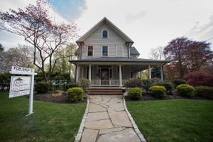 robinsnewswire's tweet image. Product Review: Refinance Rates Slide Down Again: Current Refinance Rates on June 2, 2025: Average mortgage refinance rates have been volleying between 6.5% and 7% as fears of both higher… dlvr.it/TL6dTl #refinance #mortgagerates #homefinance #realestate #financialnews