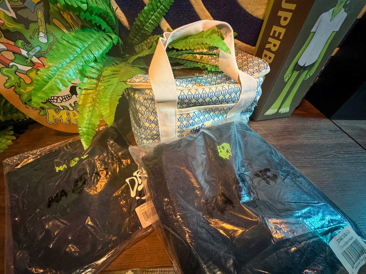 gm and HMM

LG Mutant Slime Hoodie
LG Drink It T-Shirt

Give our last 3 winners a follow
<a href="/NftCelestials/">devastatindave.eth</a>, <a href="/hunter_nft/">hunter</a>, <a href="/ZombieRob333/">ZombieRob</a>.