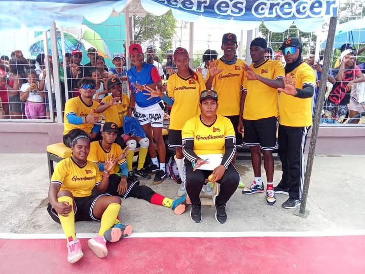 AngelNapol9795's tweet photo. #MiGuantanamo
El equipo del Guaso se coronó campeón del V Campeonato Nacional de Béisbol 5, que se desarrolló en la provincia más oriental de #Cuba.
#MiMoncadaGuantanamero #JuntosPodemosMás https://t.co/1BoBRXwEQD