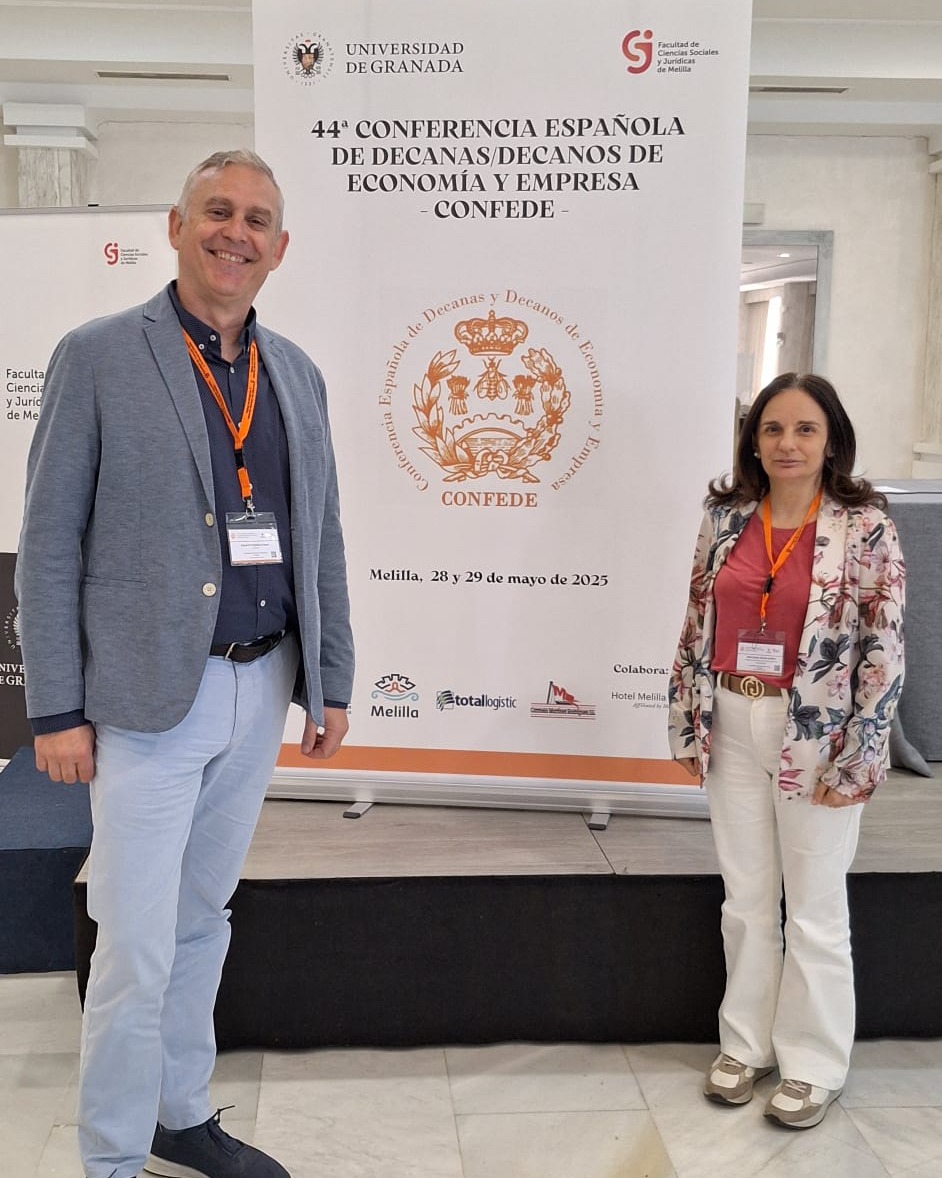 📍 La FDET va participar en la 44a CONFEDE al Campus de Melilla. El degà Eduard Cristóbal i la vicedegana M. Jesús Gómez van assistir a les sessions sobre docència, inserció laboral, transferència de coneixement i IA.