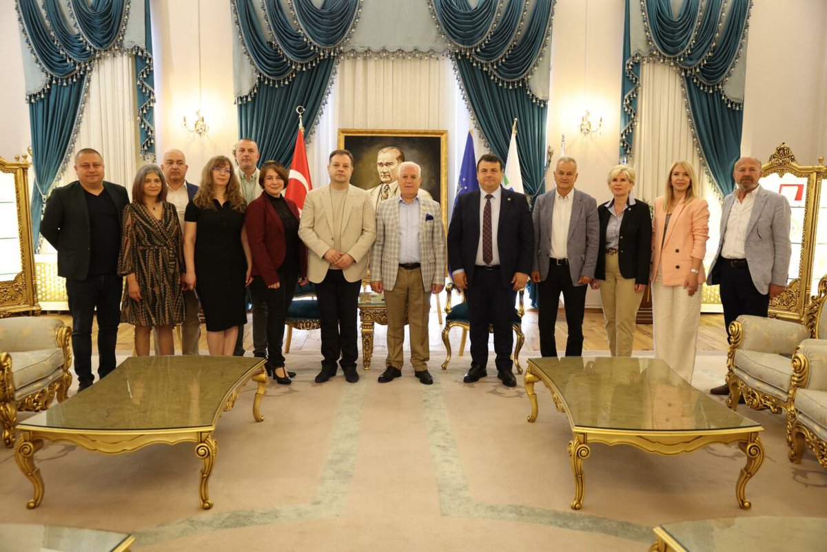 Başkan Mustafa Bozbey’e kardeş şehir Tırnova’dan önemli misafirler

olay.com.tr/baskan-mustafa…