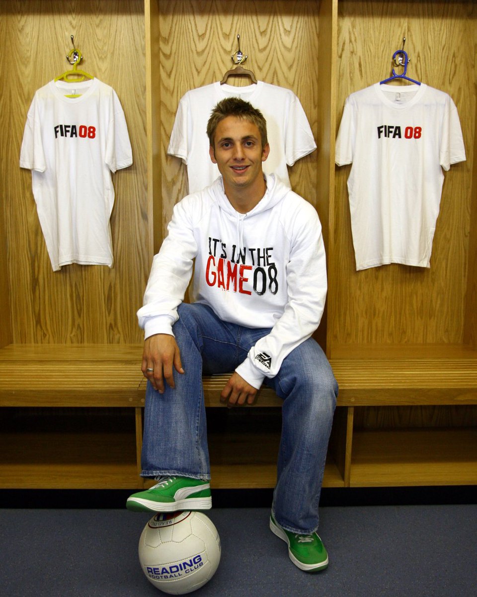 ReadingFC's tweet photo. The Lost Files 🗂️

Kevin Doyle promoting the release of Fifa 08 back in 2007. https://t.co/Lcn1JYfcjF