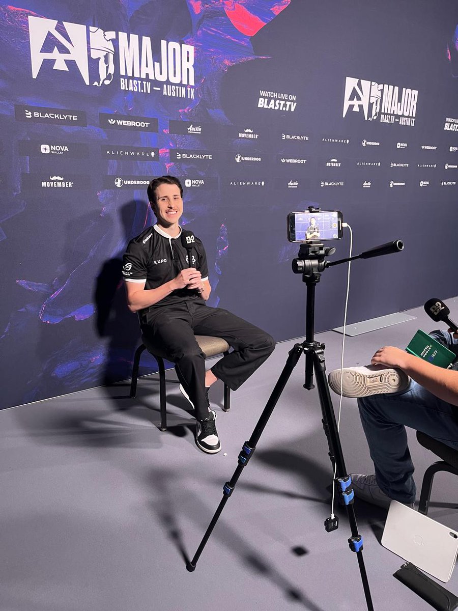 Entrevistinha rolando com a <a href="/dust2_br/">Dust2 Brasil 🇧🇷</a>