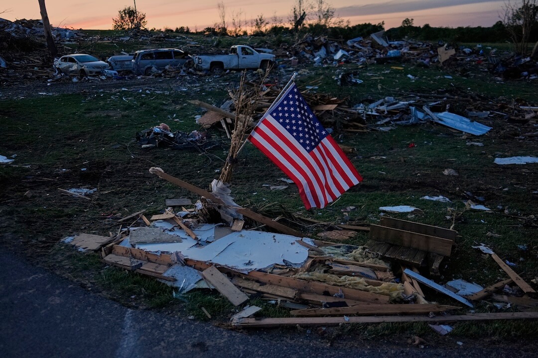 The information gap is even wider with vulnerable or underserved populations. People who don’t have or can’t afford cellphones may miss out on weather alerts, noted Kruczkiewicz. ow.ly/ZUM650W2w2p <a href="/Poynter/">Poynter</a> <a href="/wxpizza/">Andrew Kruczkiewicz</a> @ColumbiaClimate