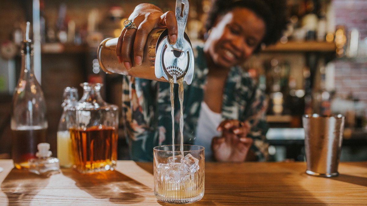 #BourbonBuildsKentucky: #DidYouKnow that Kentucky Bourbon is a $9 billion economic engine for Kentucky? Bourbon is Kentucky’s heritage and America’s only native spirit.   

Learn more about our iconic spirit &gt; bit.ly/4hnNsxE  

#TheProofIsHere #KentuckyBourbon