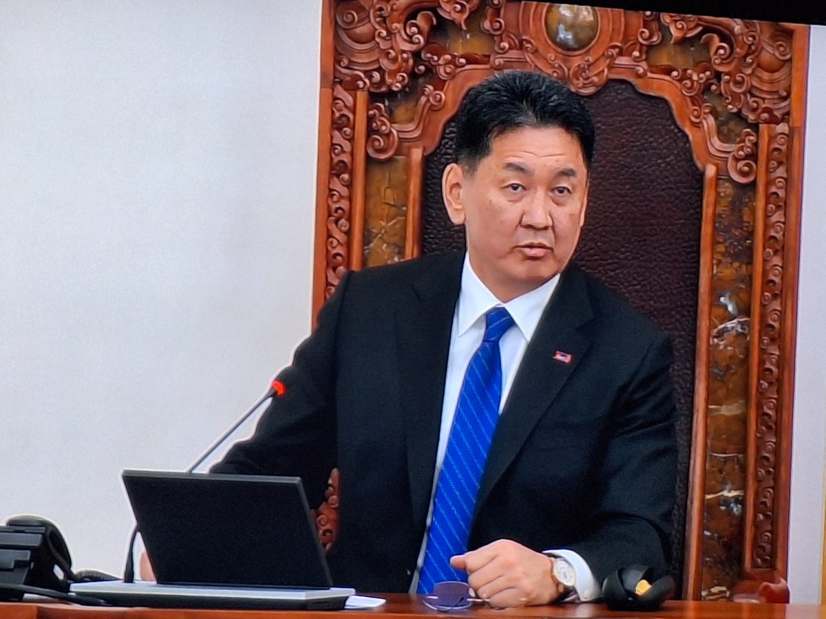 Хүүк браво. Төрийн тэргүүн шиг блаа