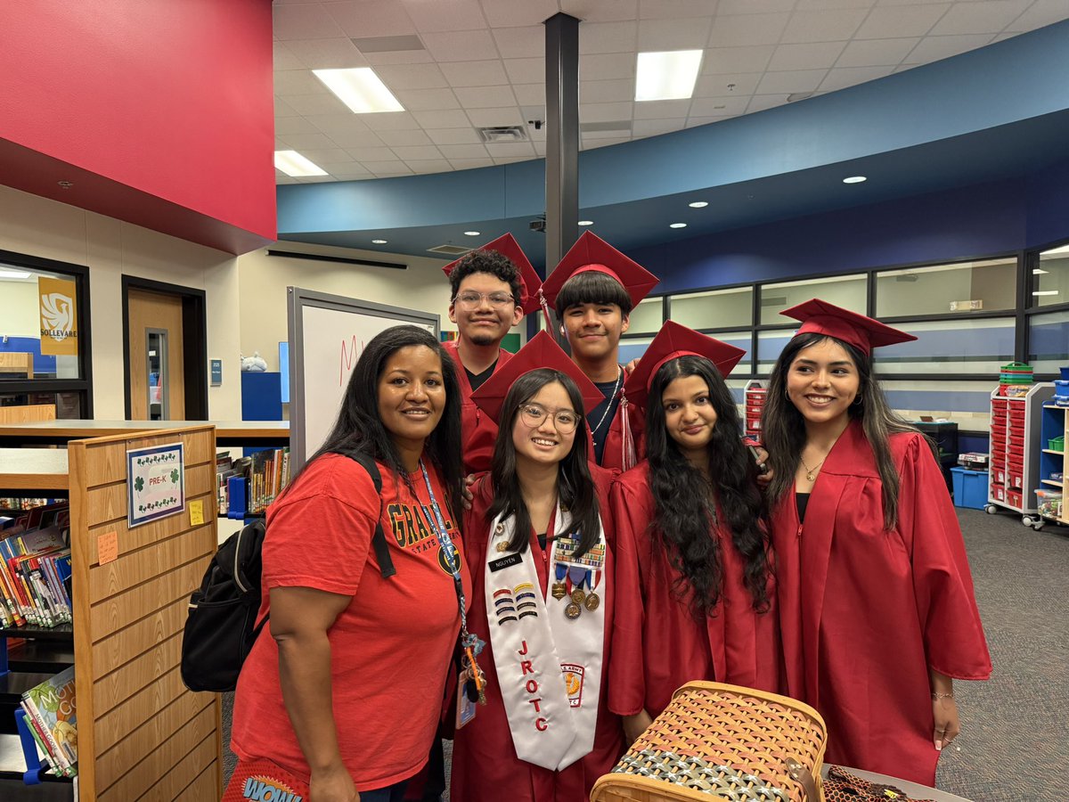 Ms. Willis' Class (@willisclass) on Twitter photo My first group of 5th grade <a href="/TownsellElem/">Townsell Elementary</a> graduate today! I was so glad I got to see them last week as they walked the halls! I am so proud of all their accomplishments and wish them the best in all their future endeavors ☺️❤️ My first group of 5th grade <a href="/TownsellElem/">Townsell Elementary</a> graduate today! I was so glad I got to see them last week as they walked the halls! I am so proud of all their accomplishments and wish them the best in all their future endeavors ☺️❤️