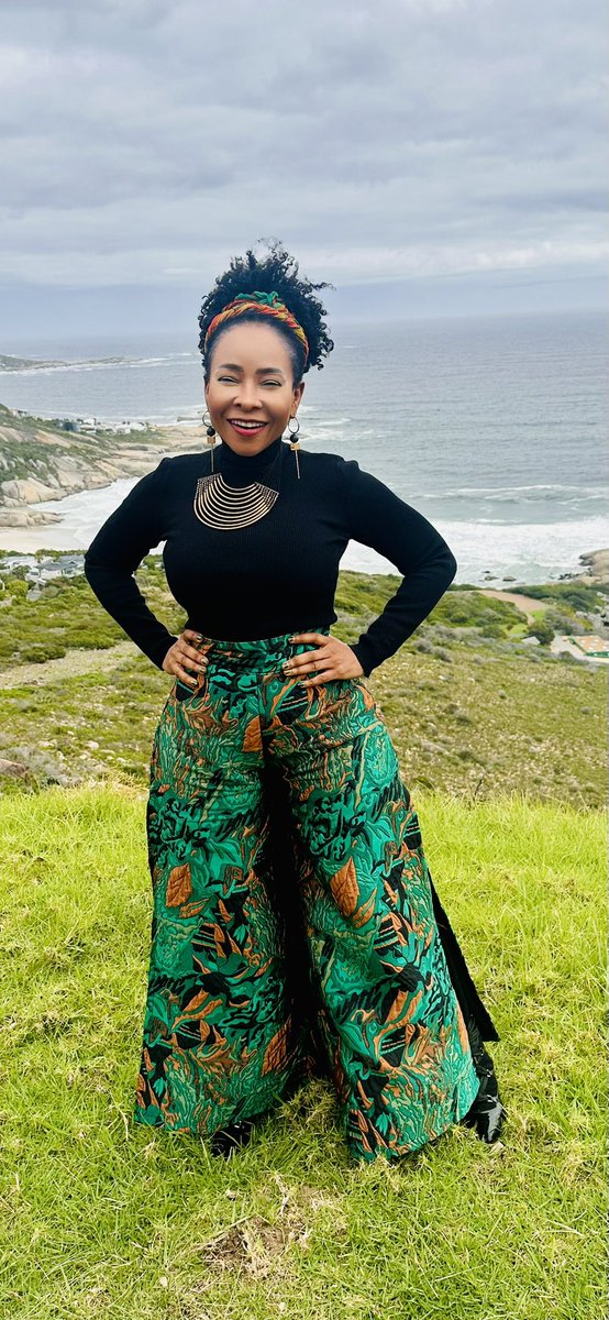 Kgethi Phakeng, PhD(Wits); Hon DSc (UBristol) (@fabacademic) on Twitter photo Be bold enough to live life on your terms, and never, ever apologize for it. Go against the grain, you donβt have to conform, you can take the road less traveled instead of the well-beaten path.
I hope your week started well. Keep warm!
π<a href="/GiftSenese/">@GiftRipnSew</a> Be bold enough to live life on your terms, and never, ever apologize for it. Go against the grain, you donβt have to conform, you can take the road less traveled instead of the well-beaten path.
I hope your week started well. Keep warm!
π<a href="/GiftSenese/">@GiftRipnSew</a>