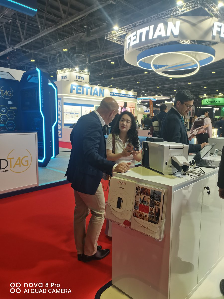 Rijiersh's tweet image. Seamless Middle East Dubai UAE Meeting many of our Middle Eastern clients and friends motivated us to work more closely together.Pls contact us to get sample with free:Judy@rijier.com #IDsecurity #smartcardhololam #hololam #PolycarbonateTechnology #ElevateYourSecurity #bankcards
