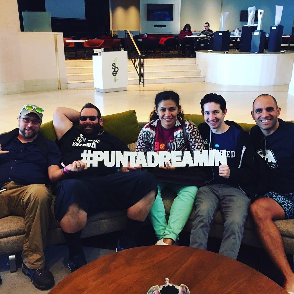 ZacharyJeans's tweet image. The seasons in Uruguay 🇺🇾 are flipped from ours in the Northern Hemisphere. So even though I’d been standing in snowshoes in Utah a couple weeks earlier I was in flip flops in the Summer sun. @Salesforce #PuntaDreamin