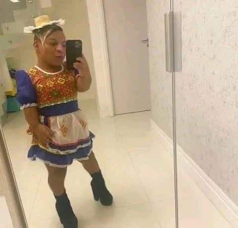 statuspararir's tweet photo. não aguentei já me arrumei https://t.co/rIGF3Q5IvM