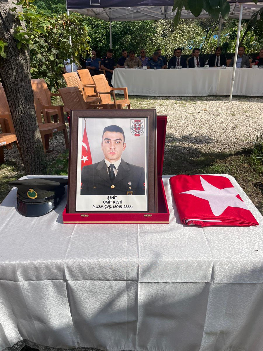 Şehit Ümit Kesti 🇹🇷

"Vatan uğruna"