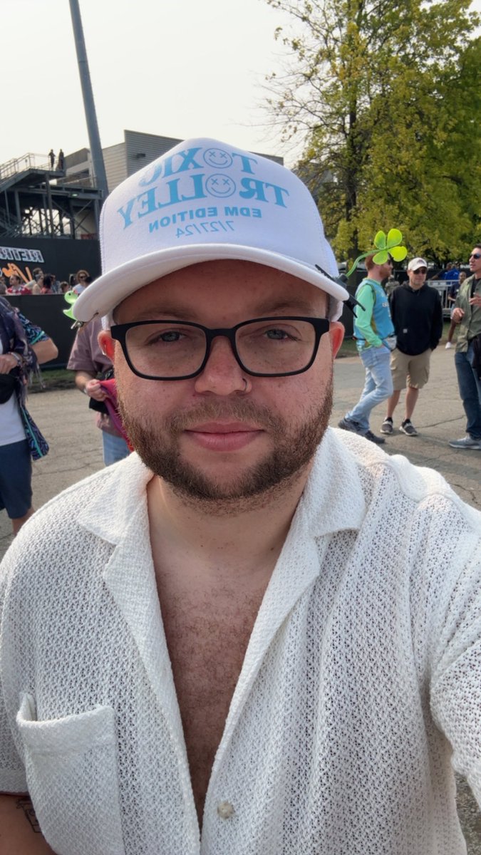 Howell_iDOIT's tweet image. Coming out of my cage