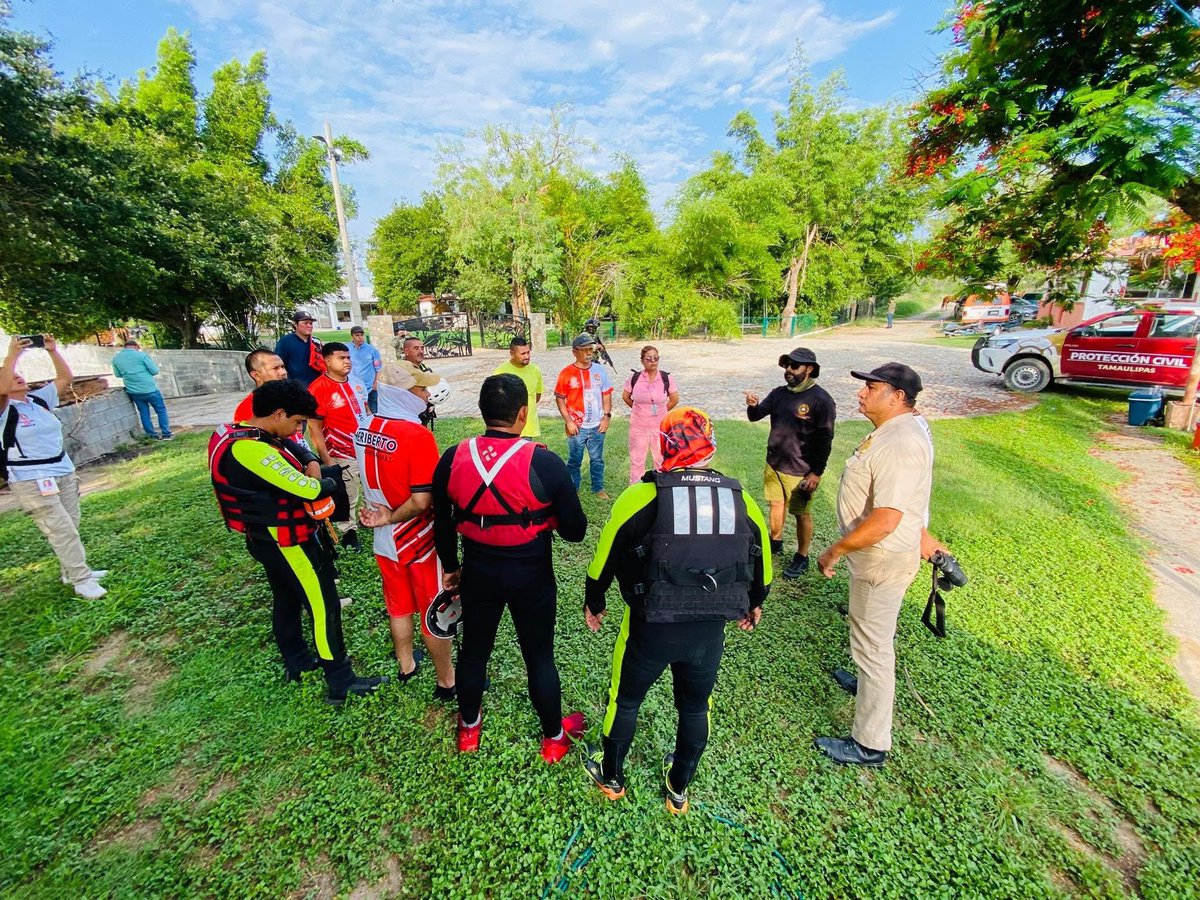 PCTamaulipas's tweet image. ⛑️🦺Continúan los trabajos coordinados para la búsqueda de persona extraviada en el río purificación. 

El Equipo Estatal de Rescate en Aguas Rápidas e Inundaciones de la Coordinación Estatal de Protección Civil en conjunto con el municipio de #Padilla, #SecretaríadeMarina…