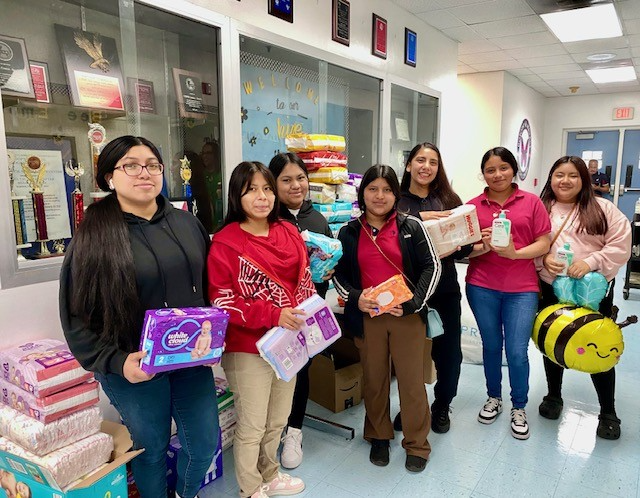 DMWCopeCenter's tweet image. Mina Boomer’s Project Ada culminating event this year @DMWCopeCenter . Thank you for sharing your IB/MYP Project with us! We truly appreciate your caring and kind spirit, Principal Edouard. #YourBestChoiceMDCPS
@MinaPresents