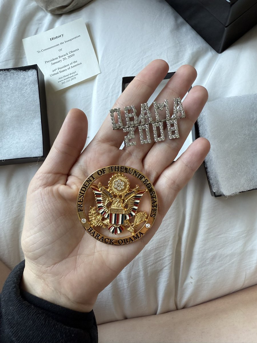 mom told me to come by to look at her “vintage jewelry” to wear to the tonys