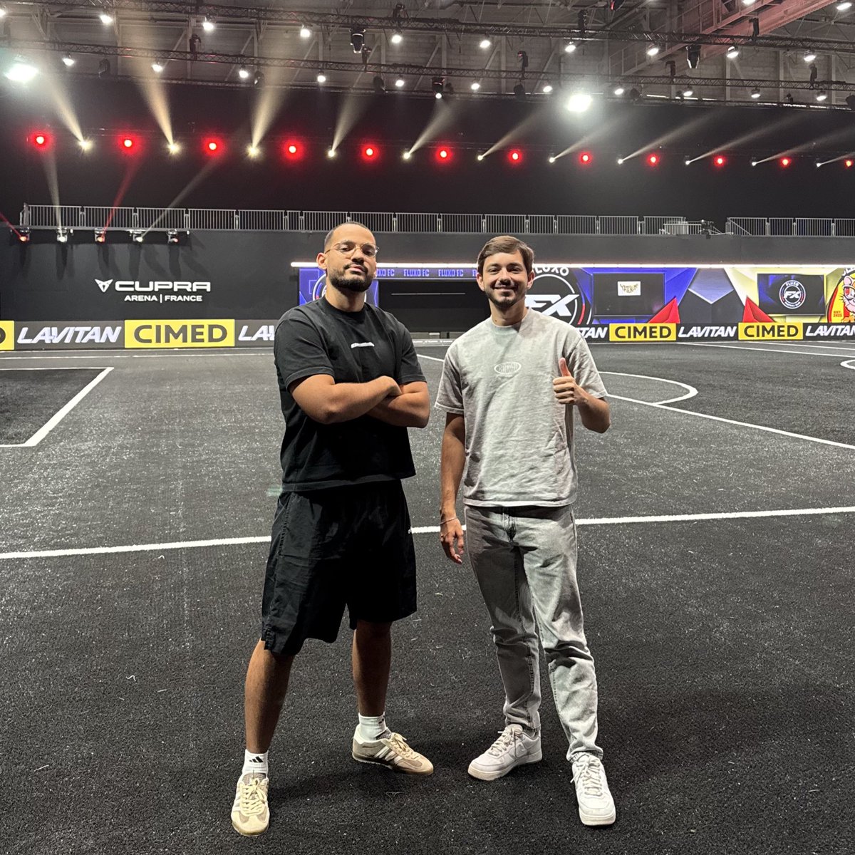 Hoy estaremos en directo la jornada 2 completa de la Kings World Cup para ver al equipo de La Cobra y de Lamine Yamal perder.

Ahí estaremos.