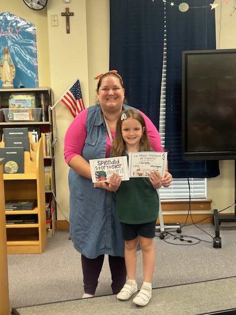 SCSSeahawks's tweet photo. It's awards and party season since it's the LAST week of school! Our #K3 and #K4 students got to celebrate with special awards and lots of fun activities! https://t.co/KkKFvIEf3N