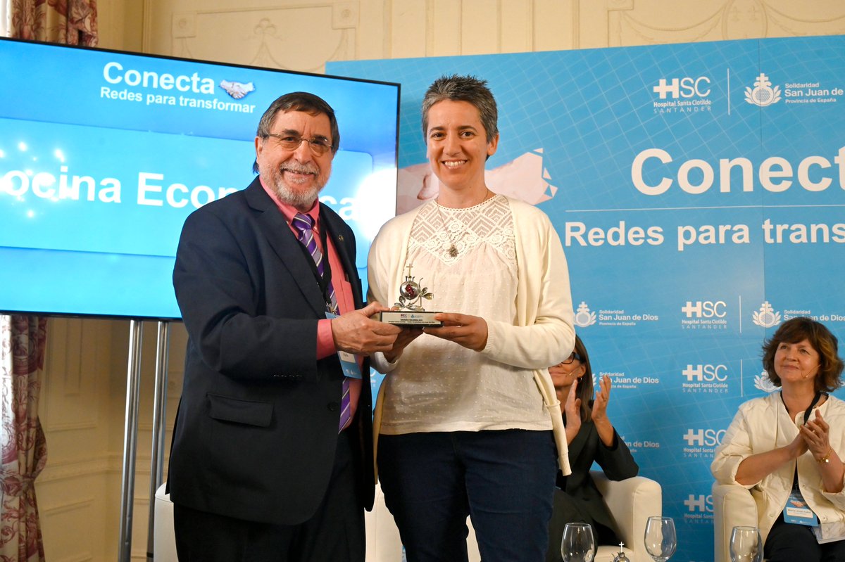 Obra Social San Juan de Dios (@hospitalidadsjd) on Twitter photo 🌟 Las #GranadasSolidarias del #HospitalSantaClotilde distinguen a organizaciones solidarias en #Cantabría.
En el evento "Conecta", se premió a:
🍽 @CocinaEconómica
🎨 <a href="/FundlaCaixa/">Fundación ”la Caixa”</a>
♿ @AmicaCantabria
🏭 Fushima
Conoce más aquí 👉 obrasocialsanjuandedios.es/la-red-empresa… 🌟 Las #GranadasSolidarias del #HospitalSantaClotilde distinguen a organizaciones solidarias en #Cantabría.
En el evento "Conecta", se premió a:
🍽 @CocinaEconómica
🎨 <a href="/FundlaCaixa/">Fundación ”la Caixa”</a>
♿ @AmicaCantabria
🏭 Fushima
Conoce más aquí 👉 obrasocialsanjuandedios.es/la-red-empresa…