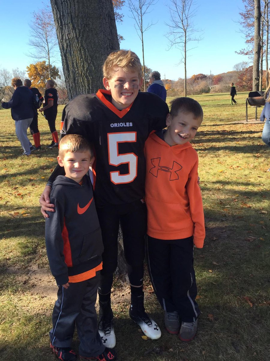 In honor of Men’s Mental Health Month, I’d like to share the reason why I try so hard to accomplish my dreams. To layne, I will forever miss you big bro. Everything I do is to make you proud. 

<a href="/OLMafia/">OL MAFIA</a> <a href="/HUHS_Football/">Hartford Football</a> <a href="/Coach_Redders/">John Redders</a> <a href="/MJ_NFLDraft/">Mark Johnson</a> <a href="/PrepRedzoneWI/">Prep Redzone Wisconsin</a>