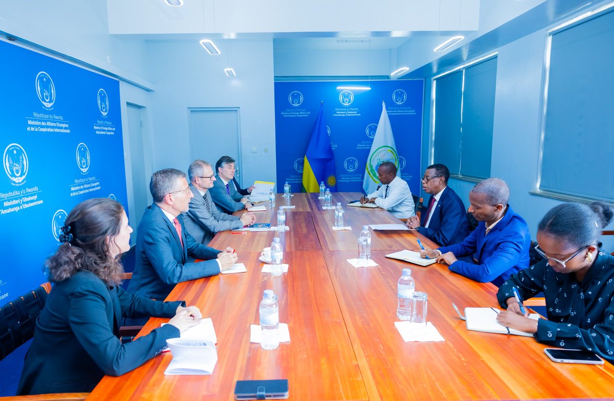 Ministry of Foreign Affairs & Int'l Cooperation (@rwandamfa) on Twitter photo Minister of State <a href="/KabarebeJames/">James Kabarebe</a> received Amb. Philipp Stalder, the Swiss Head of Africa Division at the Federal Department of Foreign Affairs.
They engaged in productive discussions aimed at strengthening bilateral cooperation between Rwanda and Switzerland across bilateral Minister of State <a href="/KabarebeJames/">James Kabarebe</a> received Amb. Philipp Stalder, the Swiss Head of Africa Division at the Federal Department of Foreign Affairs.
They engaged in productive discussions aimed at strengthening bilateral cooperation between Rwanda and Switzerland across bilateral