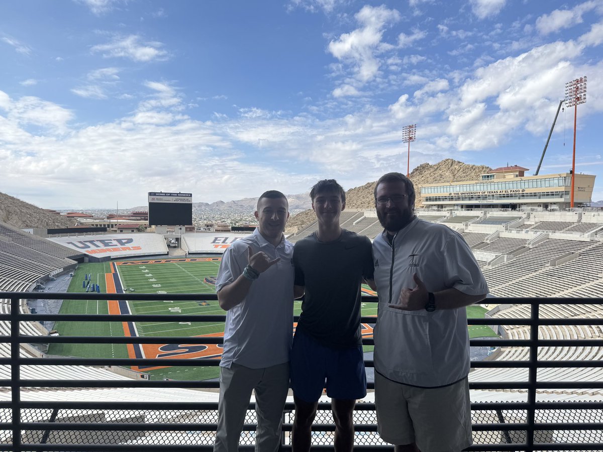 WileyOlsonn's tweet image. After a great camp and talk with coach @Coach_Cotton713 and @CoachPappalardo I am honored to receive my first offer from @UTEPFB ⛏️
@RecruitVandyFB @VHSFootball @coachBrian_Egan @KohlsKicking
