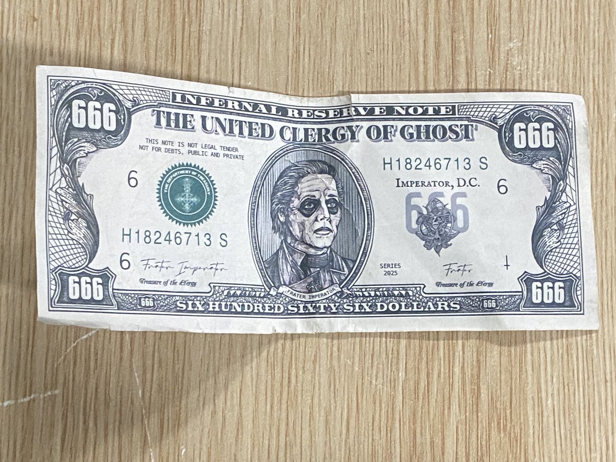 new coworker saw my ghost bracelet and gave me a mummy buck ijbol
