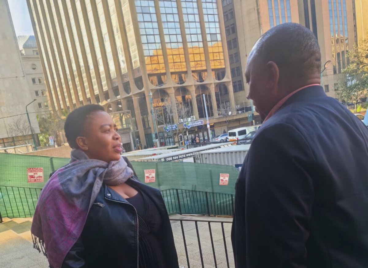 JDA_joburg's tweet image. 📚🇿🇦 President Visits Joburg City Library!
President @CyrilRamaphosa made a visit to the Johannesburg City Library to see firsthand the progress following the successful completion of Phase 1 of the library’s restoration.
During his walk-through, the President engaged with…