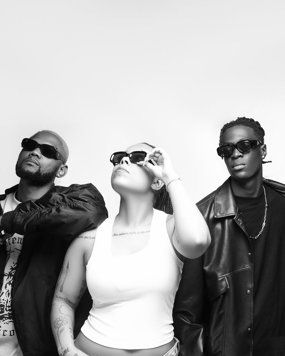 HeatherIye's tweet photo. R’DesiGn StuDio 
#lubumbashi #photos #shoot https://t.co/XRxToUi53c