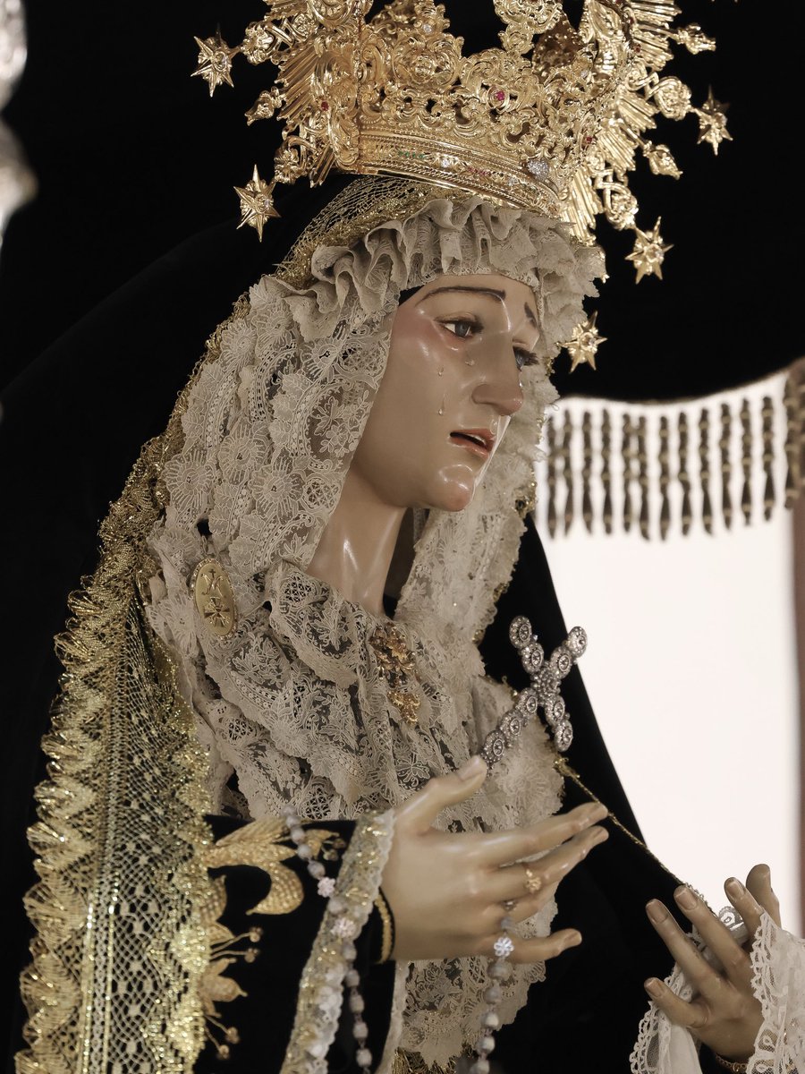 #Selectividad 

Mañana comienza la Selectividad en Andalucía. A María Santísima del Buen Fin, Reina de los Estudiantes, encomendamos las intenciones de todos los jóvenes que la afrontan, especialmente aquellos que forman parte de la nómina de nuestra Hermandad. 

Piedad y Letras