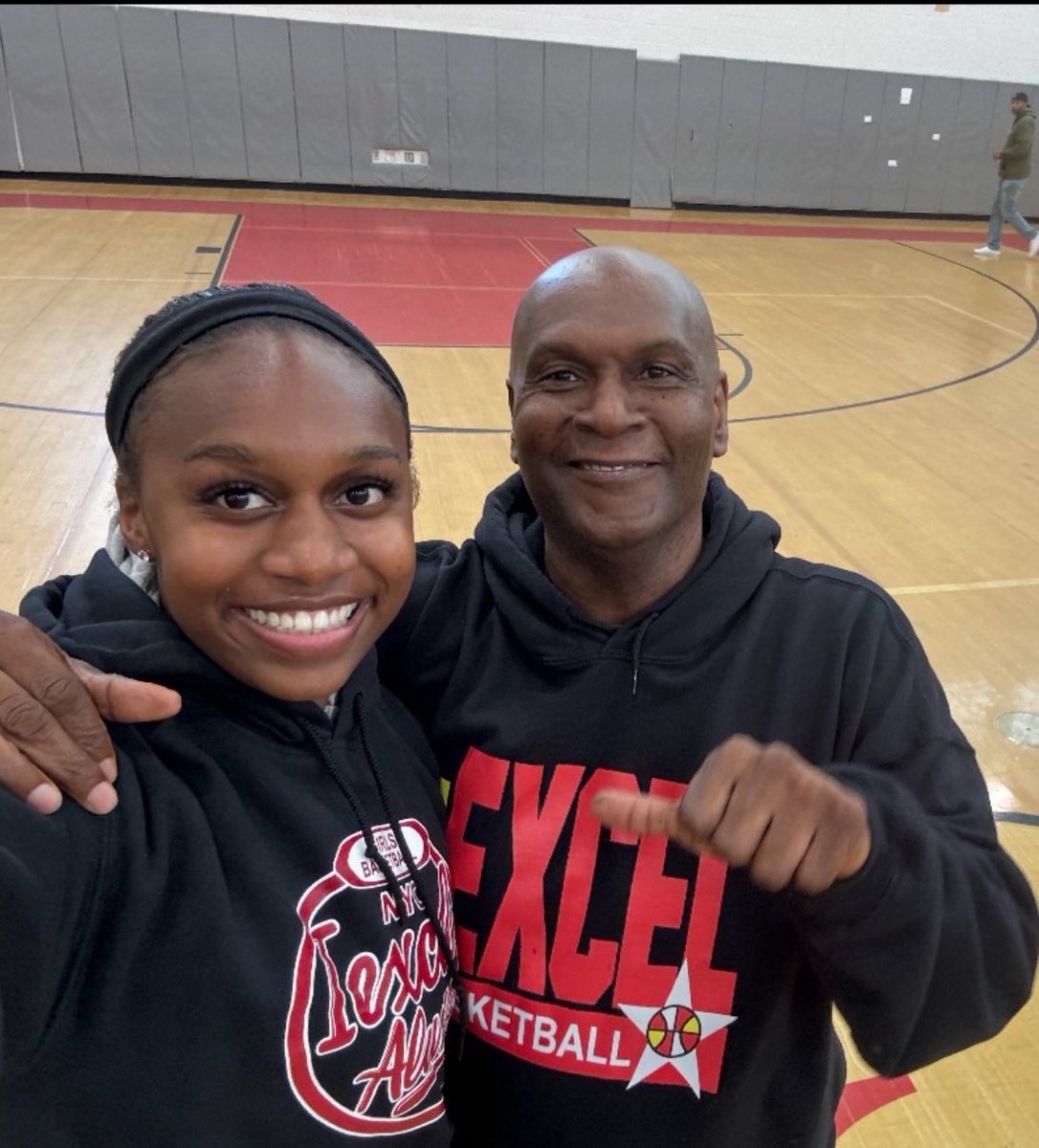 It’s been a while that I have seen my alumni Kaia Harrison ( Wake Forest U) She just came home from playing professional basketball in London England but said she would not miss our alumni day for nothing in the world. She is still silly as ever but we love her so much