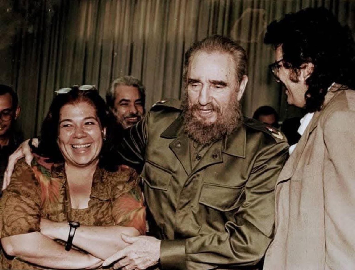 CAROLINA MESTRE, inmensa, dulce, enérgica, talentosa, defensora del Arte Comprometido. Desde hace un año no estás, pero sí todos y cada uno de los cubanos te recordamos con cariño y admiración.
#Cuba
