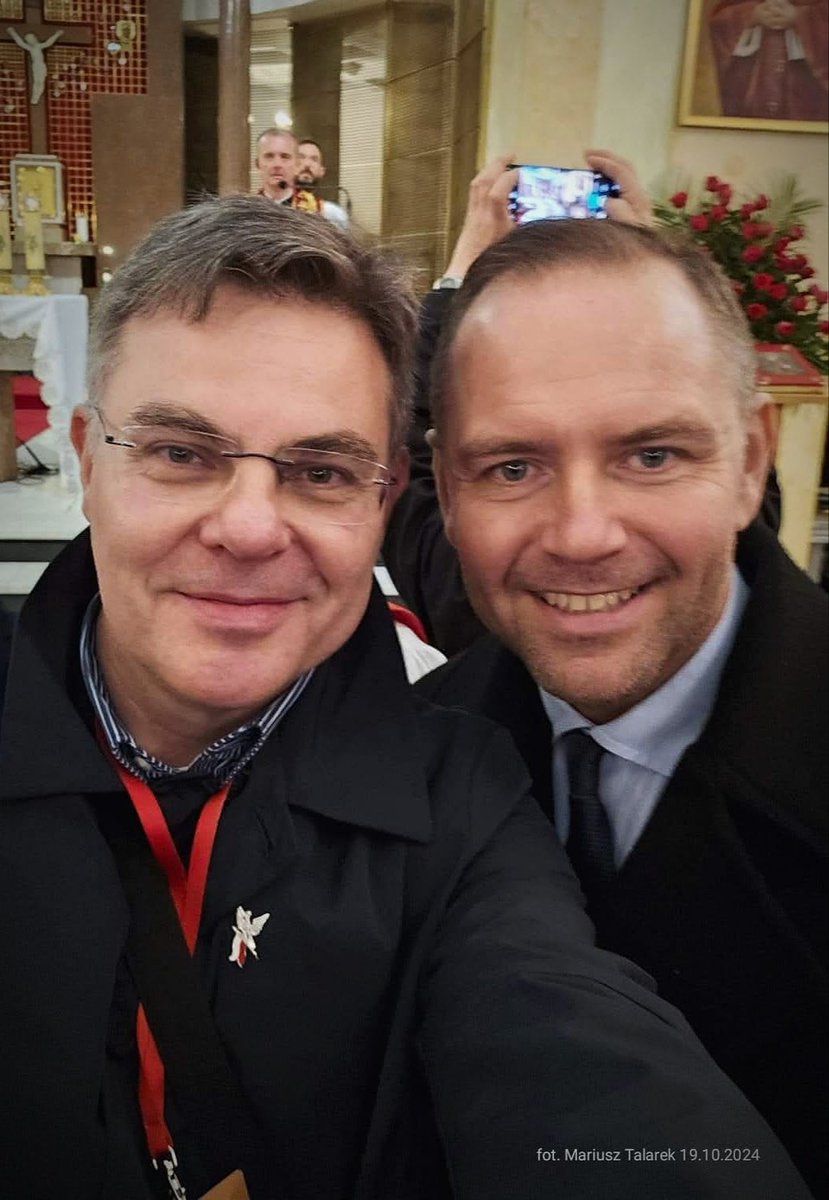 mstalarek's tweet photo. Tak, zwątpiłem, bo zapomniałem, że Pan Bóg ma swój własny plan, a moje - nasze drogi, nie są Jego drogami. Przepraszam. Dziękuję.

Karol #Nawrocki został naszym Prezydentem Najjaśniejszej Rzeczpospolitej Polskiej. Wzruszenie ciągle odbiera mi mowę i ściska gardło. DEO GRATIAS! https://t.co/a2Ahi3gFCf